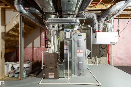 162 Desrochers Gate, Edmonton, AB - Indoor Photo Showing Basement