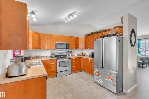 4802 64 Ave, Cold Lake, AB - Indoor Photo Showing Kitchen With Double Sink
