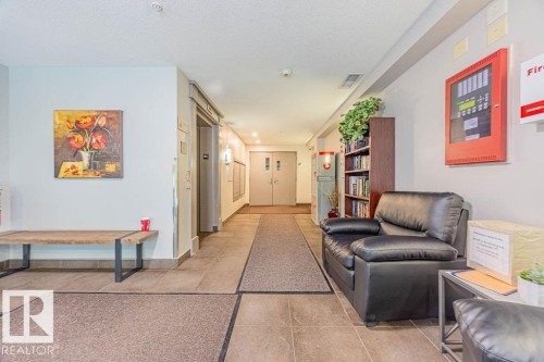 404 501 Palisades Way, Sherwood Park, AB - Indoor