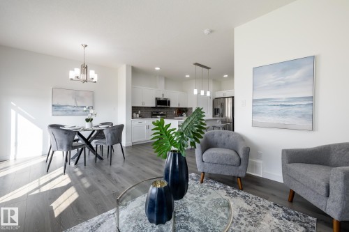 91 Hilton Cove, Spruce Grove, AB - Indoor Photo Showing Other Room