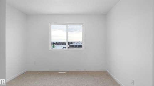 4185 Kinglet Drive, Edmonton, AB - Indoor Photo Showing Other Room