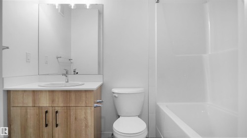 4185 Kinglet Drive, Edmonton, AB - Indoor Photo Showing Bathroom