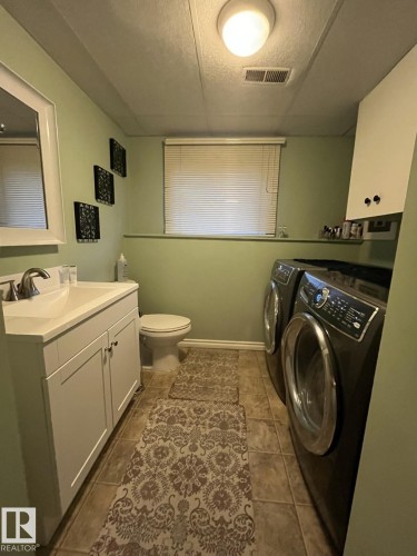 12904 95 Street, Edmonton, AB - Indoor Photo Showing Laundry Room