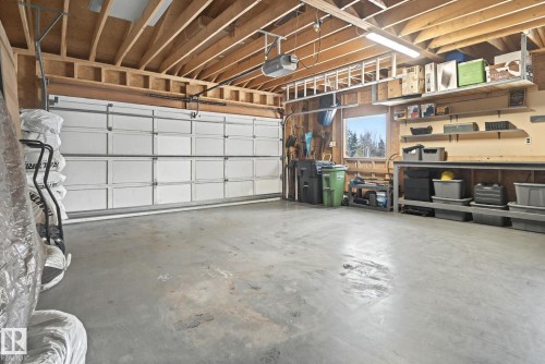 23 Westbrook Drive, Edmonton, AB - Indoor Photo Showing Garage