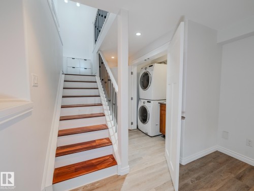 10067 93 Street, Edmonton, AB - Indoor