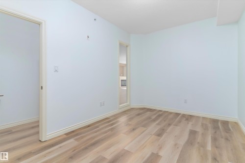 407 5 Perron Street, St. Albert, AB - Indoor Photo Showing Other Room