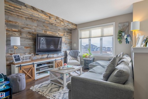 2 1480 Watt Drive, Edmonton, AB - Indoor Photo Showing Living Room