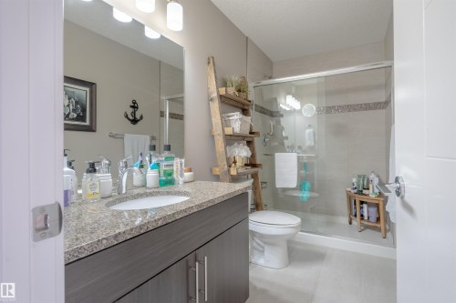 2 1480 Watt Drive, Edmonton, AB - Indoor Photo Showing Bathroom