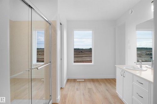 1332 11 Avenue, Edmonton, AB - Indoor