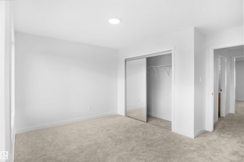 1332 11 Avenue, Edmonton, AB - Indoor Photo Showing Other Room
