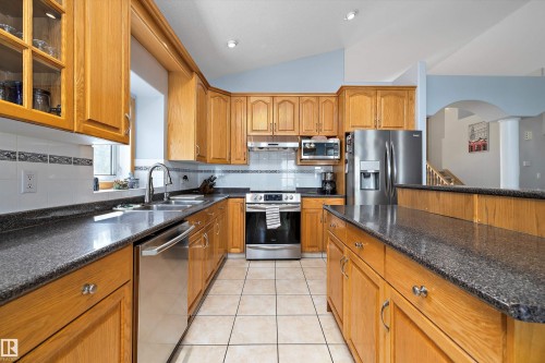 16403 88 Street, Edmonton, AB - Indoor Photo Showing Kitchen With Double Sink