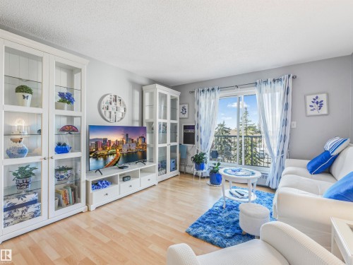 318 6710 158 Avenue  Edmonton, AB T5Z 3A7