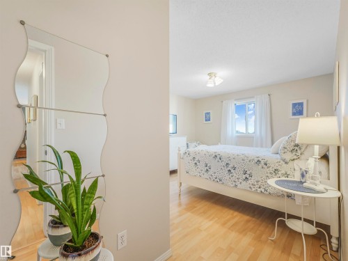 318 6710 158 Avenue, Edmonton, AB - Indoor Photo Showing Bedroom