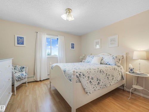 318 6710 158 Avenue, Edmonton, AB - Indoor Photo Showing Bedroom