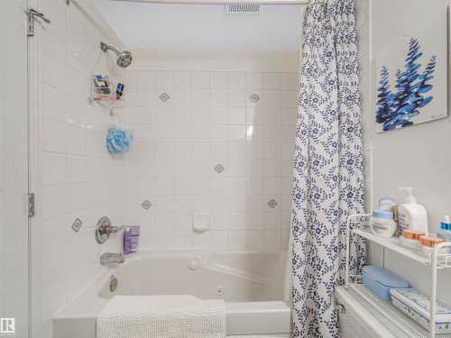 318 6710 158 Avenue, Edmonton, AB - Indoor Photo Showing Bathroom