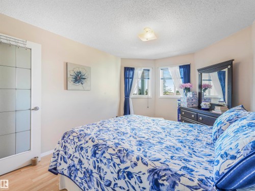 318 6710 158 Avenue, Edmonton, AB - Indoor Photo Showing Bedroom