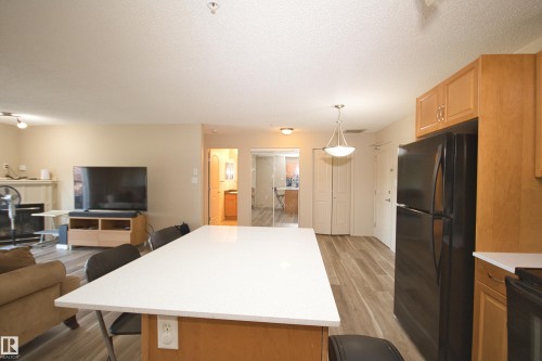 311 2098 Blackmud Creek Drive, Edmonton, AB - Indoor