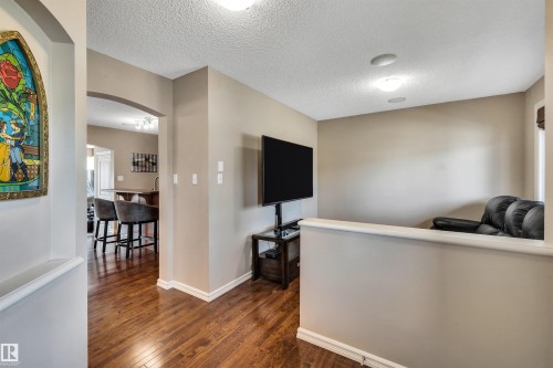 3733 12 Street, Edmonton, AB - Indoor Photo Showing Other Room