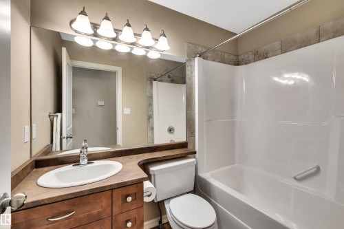 3733 12 Street, Edmonton, AB - Indoor Photo Showing Bathroom