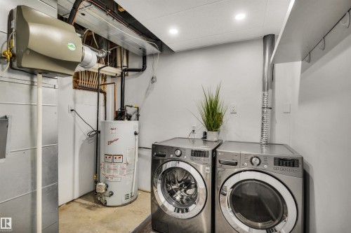 3733 12 Street, Edmonton, AB - Indoor Photo Showing Laundry Room