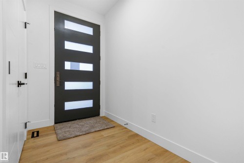 733 Astoria Way, Devon, AB - Indoor Photo Showing Other Room