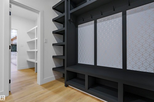 733 Astoria Way, Devon, AB - Indoor