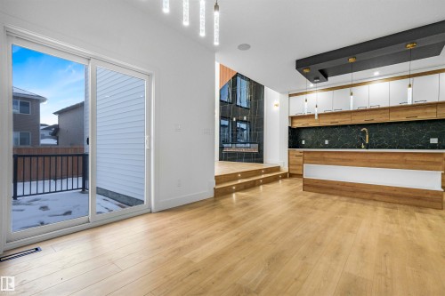 733 Astoria Way, Devon, AB - Indoor Photo Showing Other Room