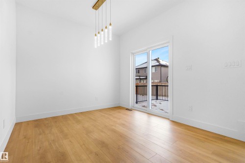 733 Astoria Way, Devon, AB - Indoor