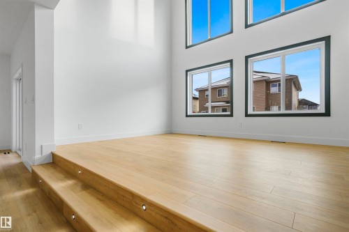 733 Astoria Way, Devon, AB - Indoor Photo Showing Other Room