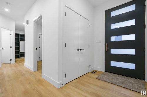 745 Astoria Way, Devon, AB - Indoor Photo Showing Other Room