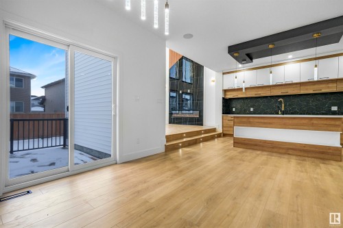 745 Astoria Way, Devon, AB - Indoor Photo Showing Other Room