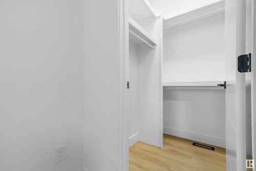 745 Astoria Way, Devon, AB - Indoor