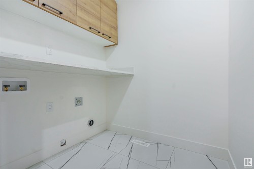 745 Astoria Way, Devon, AB - Indoor