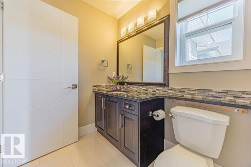 4136 Charles Link Link, Edmonton, AB - Indoor Photo Showing Bathroom