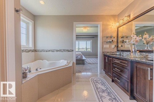 4136 Charles Link Link, Edmonton, AB - Indoor Photo Showing Other Room