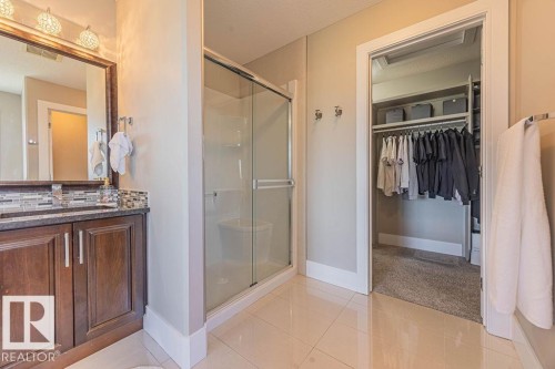 4136 Charles Link Link, Edmonton, AB - Indoor Photo Showing Bathroom