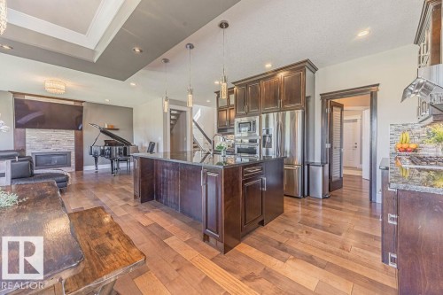 4136 Charles Link Link, Edmonton, AB - Indoor Photo Showing Kitchen With Upgraded Kitchen