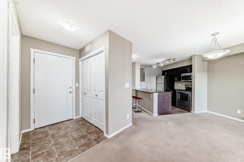 418 3315 James Mowatt Trail, Edmonton, AB - Indoor
