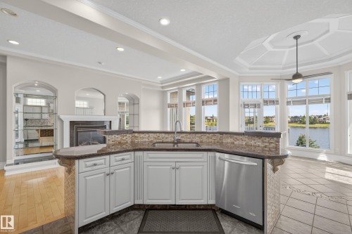 16103 89 Street, Edmonton, AB - Indoor Photo Showing Kitchen