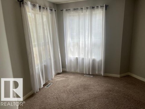 16 West-1033 Youville Drive W, Edmonton, AB - Indoor