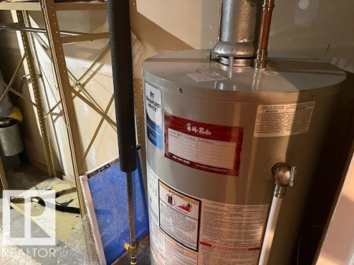 16 West-1033 Youville Drive W, Edmonton, AB - Indoor Photo Showing Basement