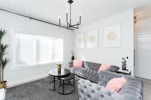 7343 179 Avenue, Edmonton, AB - Indoor Photo Showing Living Room