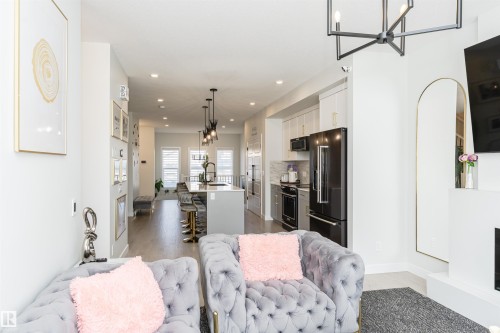 7343 179 Avenue, Edmonton, AB - Indoor