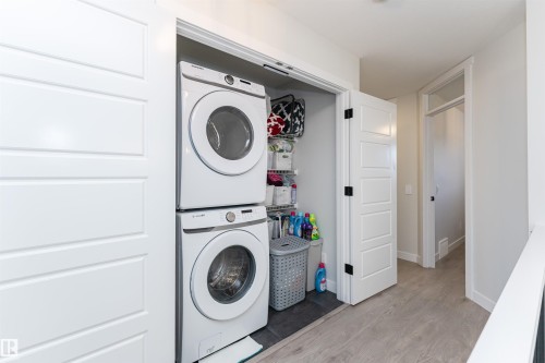 7343 179 Avenue, Edmonton, AB - Indoor Photo Showing Laundry Room