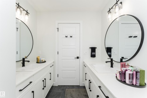 7343 179 Avenue, Edmonton, AB - Indoor