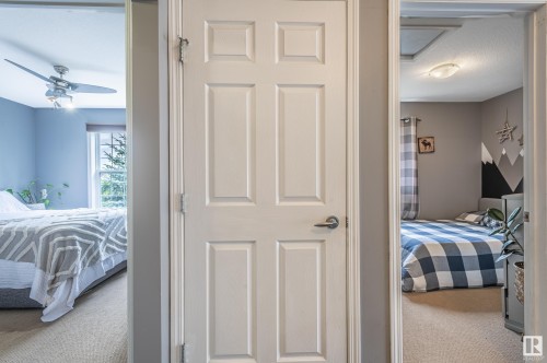 50 150 Edwards Drive, Edmonton, AB - Indoor Photo Showing Bedroom