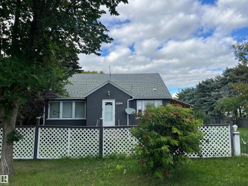 5212 52 Avenue, Viking, AB - Outdoor With Deck Patio Veranda