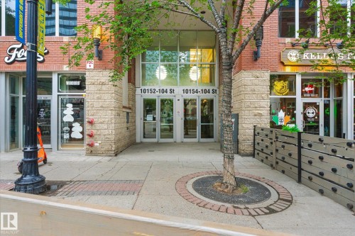 3402 10152 104 Street, Edmonton, AB - Outdoor