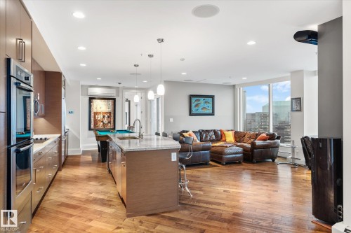 3402 10152 104 Street, Edmonton, AB - Indoor Photo Showing Kitchen With Upgraded Kitchen