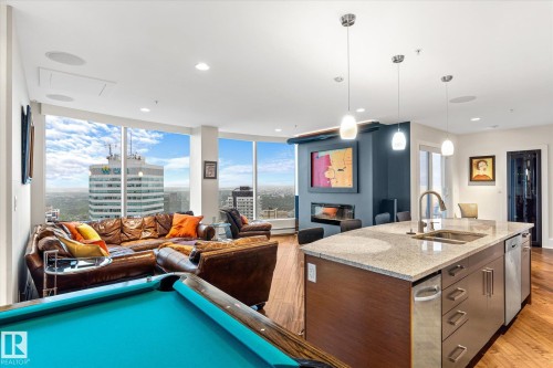 3402 10152 104 Street, Edmonton, AB - Indoor